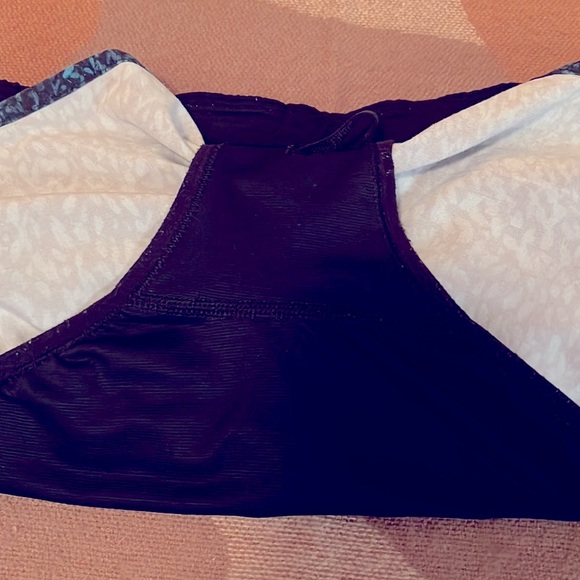 Lululemon lined tracker running short, 8 - Picture 13 of 16